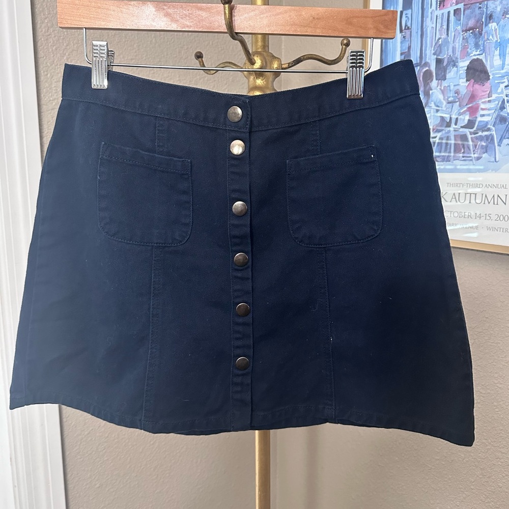 BDG Urban Outfitters Button-Front Skirt size Large